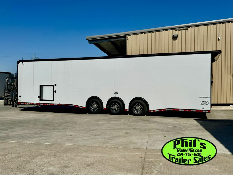 New CONTINENTAL CARGO NEW 85X34 ENCLOSED CAR RACE TRAILER BATHROOM CAR HAULER CARGO TRAILER Car / Racing Trailer