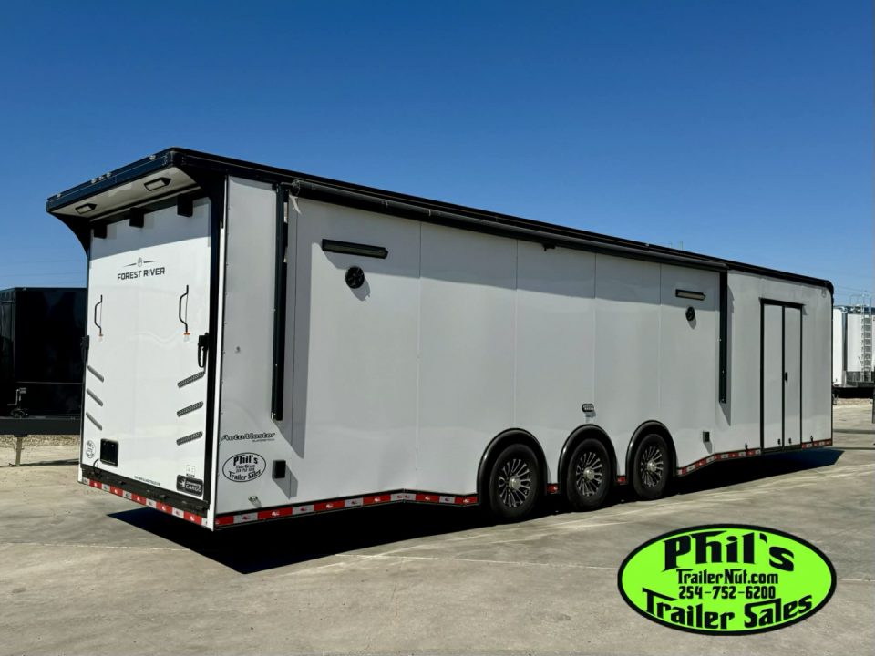 New CONTINENTAL CARGO NEW 85X34 ENCLOSED CAR RACE TRAILER BATHROOM CAR HAULER CARGO TRAILER Car / Racing Trailer