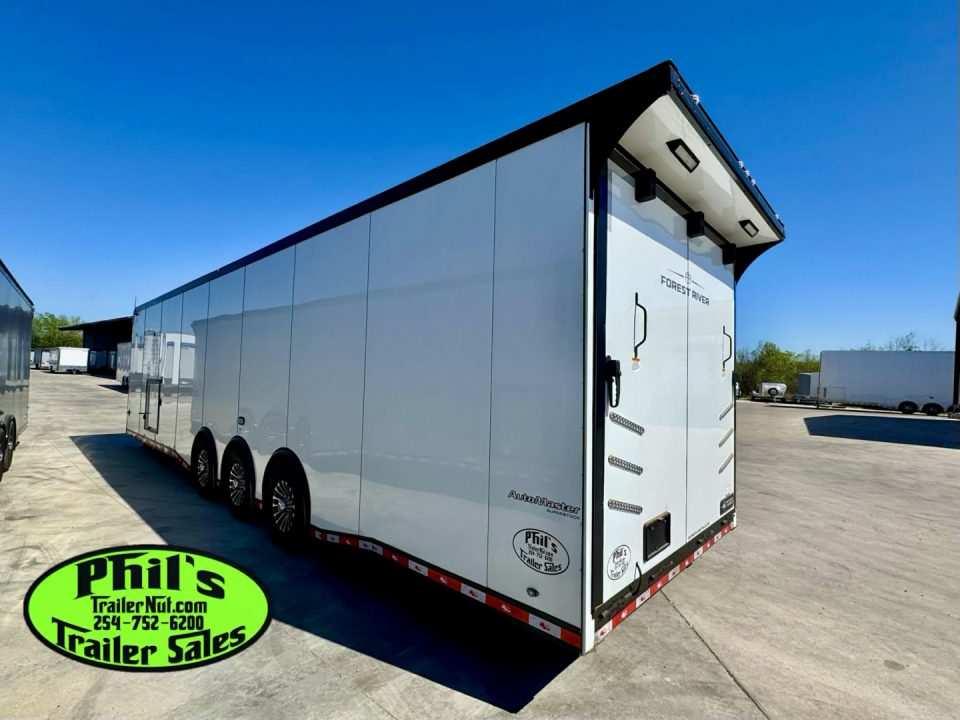 New CONTINENTAL CARGO NEW 85X34 ENCLOSED CAR RACE TRAILER BATHROOM CAR HAULER CARGO TRAILER Car / Racing Trailer
