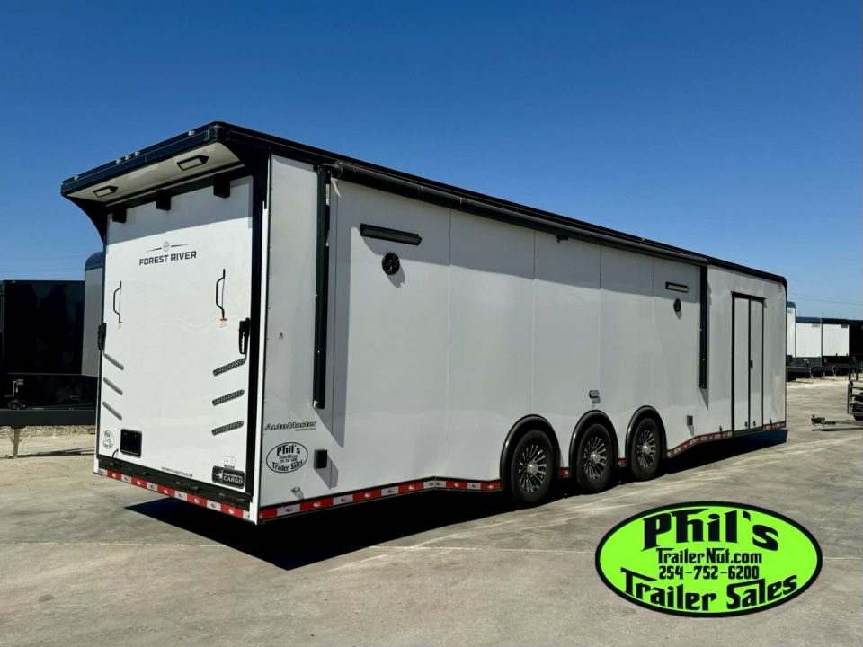 New CONTINENTAL CARGO NEW 85X34 ENCLOSED CAR RACE TRAILER BATHROOM CAR HAULER CARGO TRAILER Car / Racing Trailer