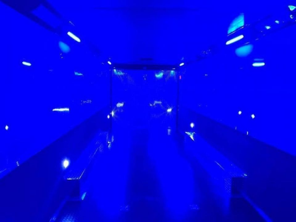 New CONTINENTAL CARGO NEW 85X34 ENCLOSED CAR RACE TRAILER BATHROOM CAR HAULER CARGO TRAILER Car / Racing Trailer