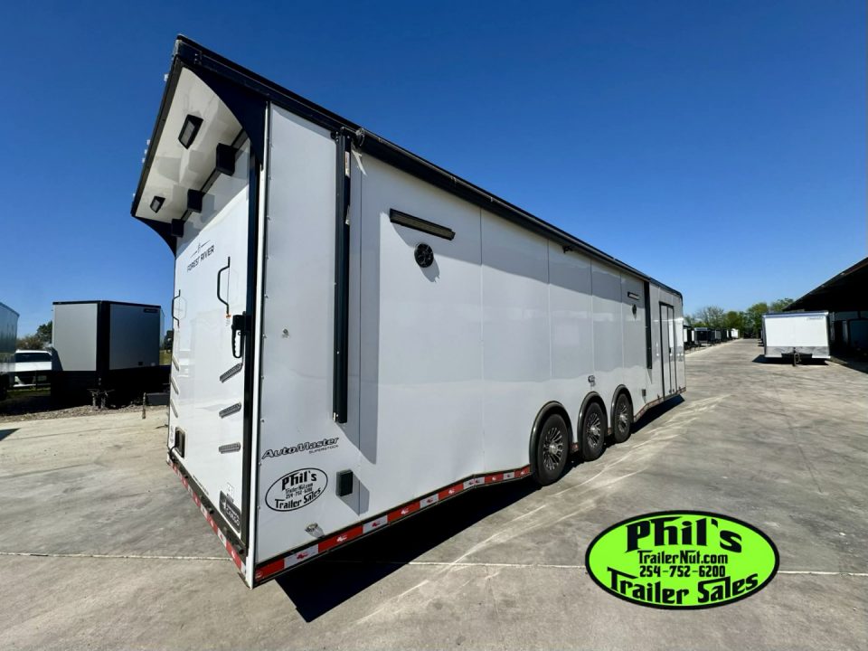 New CONTINENTAL CARGO NEW 85X34 ENCLOSED CAR RACE TRAILER BATHROOM CAR HAULER CARGO TRAILER Car / Racing Trailer