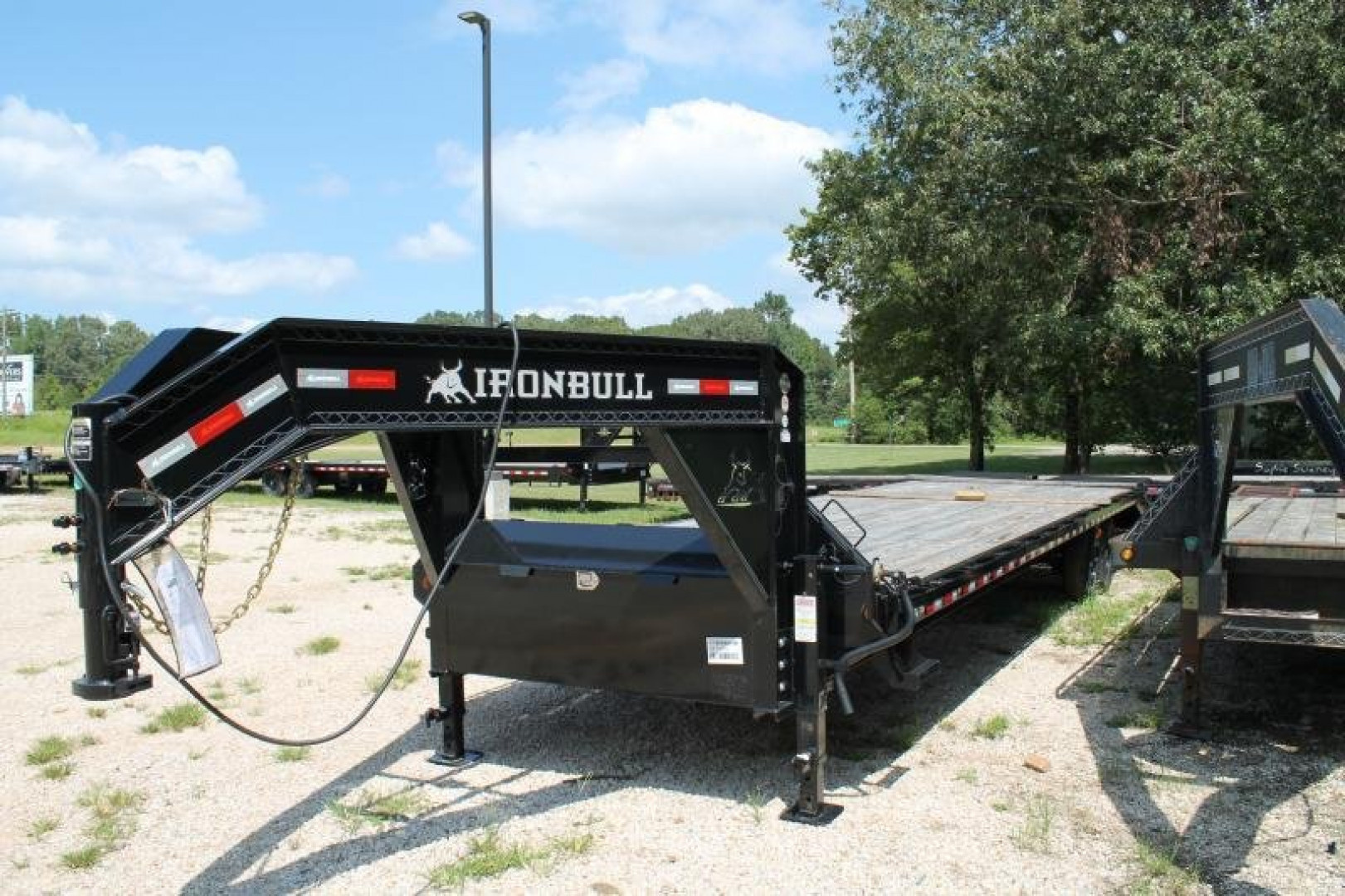 New 2026 Iron Bull 102 X 30 Iron Bull EQUIPMENT TRAILER Deckover Trailer TRAILERS Equipment Trailer