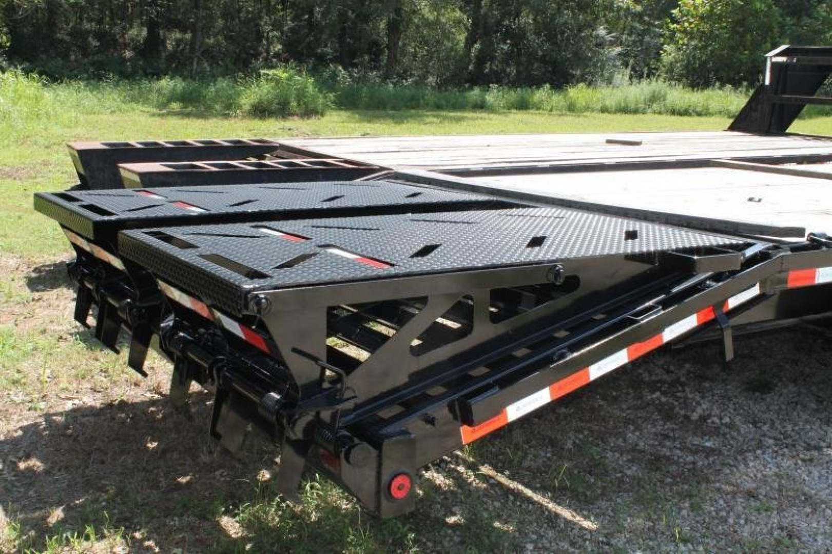 New 2026 Iron Bull 102 X 30 Iron Bull EQUIPMENT TRAILER Deckover Trailer TRAILERS Equipment Trailer