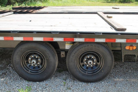 New 2026 Iron Bull 102 X 30 Iron Bull EQUIPMENT TRAILER Deckover Trailer TRAILERS Equipment Trailer