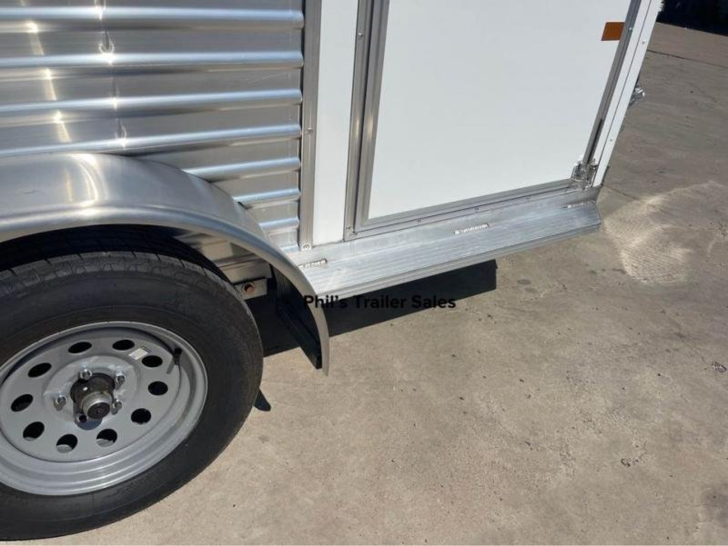 New 2024 Frontier Trailers 2 Horse slant Trailer Aluminum extra ht  Stock / Stock Combo Trailer