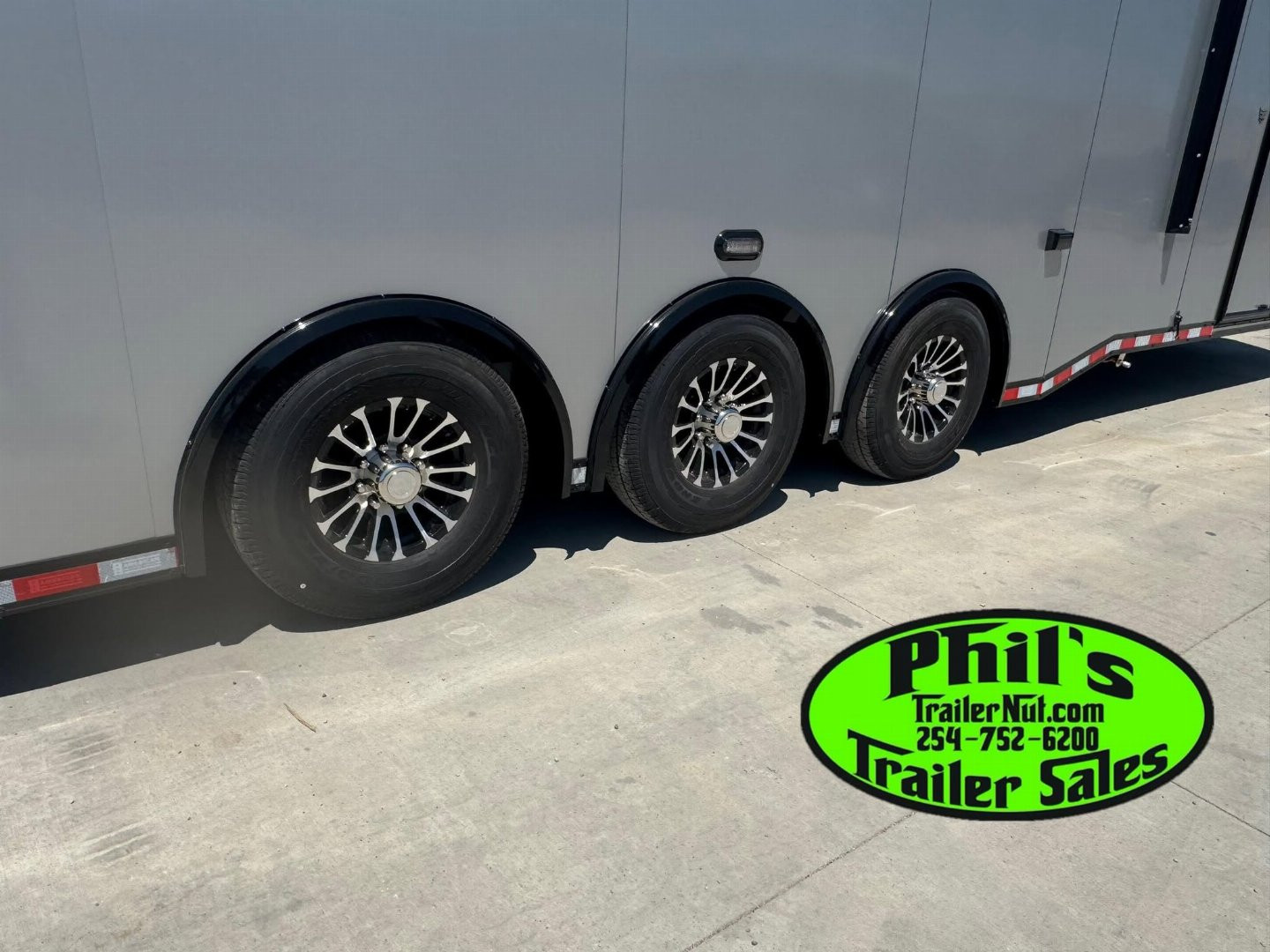 New 2025 HAULMARK NEW 85X32 HAULMARK RACE TRAILER EDGE ENCLOSED TRAILER RACE CAR HAULER ELECTRIC AWNING CARGO TRAILERS Car / Racing Trailer LAST ONE UNDER OLD PRICING AT THIS PRICE! GET IT BEFORE IT'S GONE!