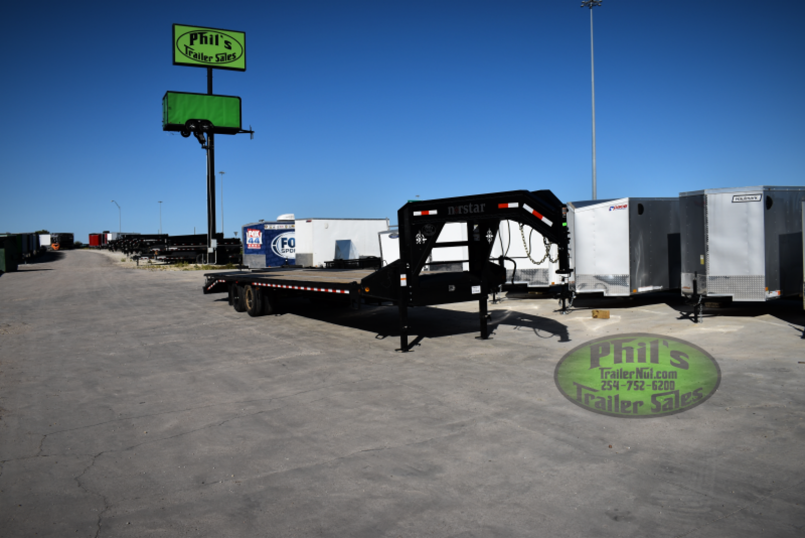 New 2026 30' NORSTAR EQUIPMENT DECKOVER TRAILER TANDEM DUAL Equipment Trailer