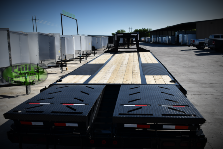 New 2026 30' NORSTAR EQUIPMENT DECKOVER TRAILER TANDEM DUAL Equipment Trailer