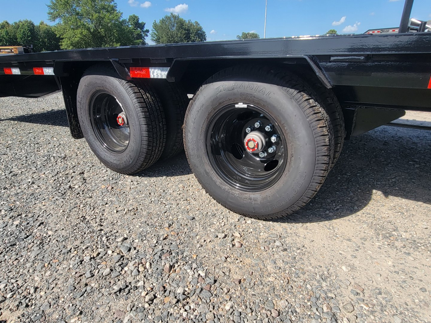 New 2025 Delco Trailers 40'x102" FD 24K Low-Pro Dual Tandem Gooseneck Equipment Trailer