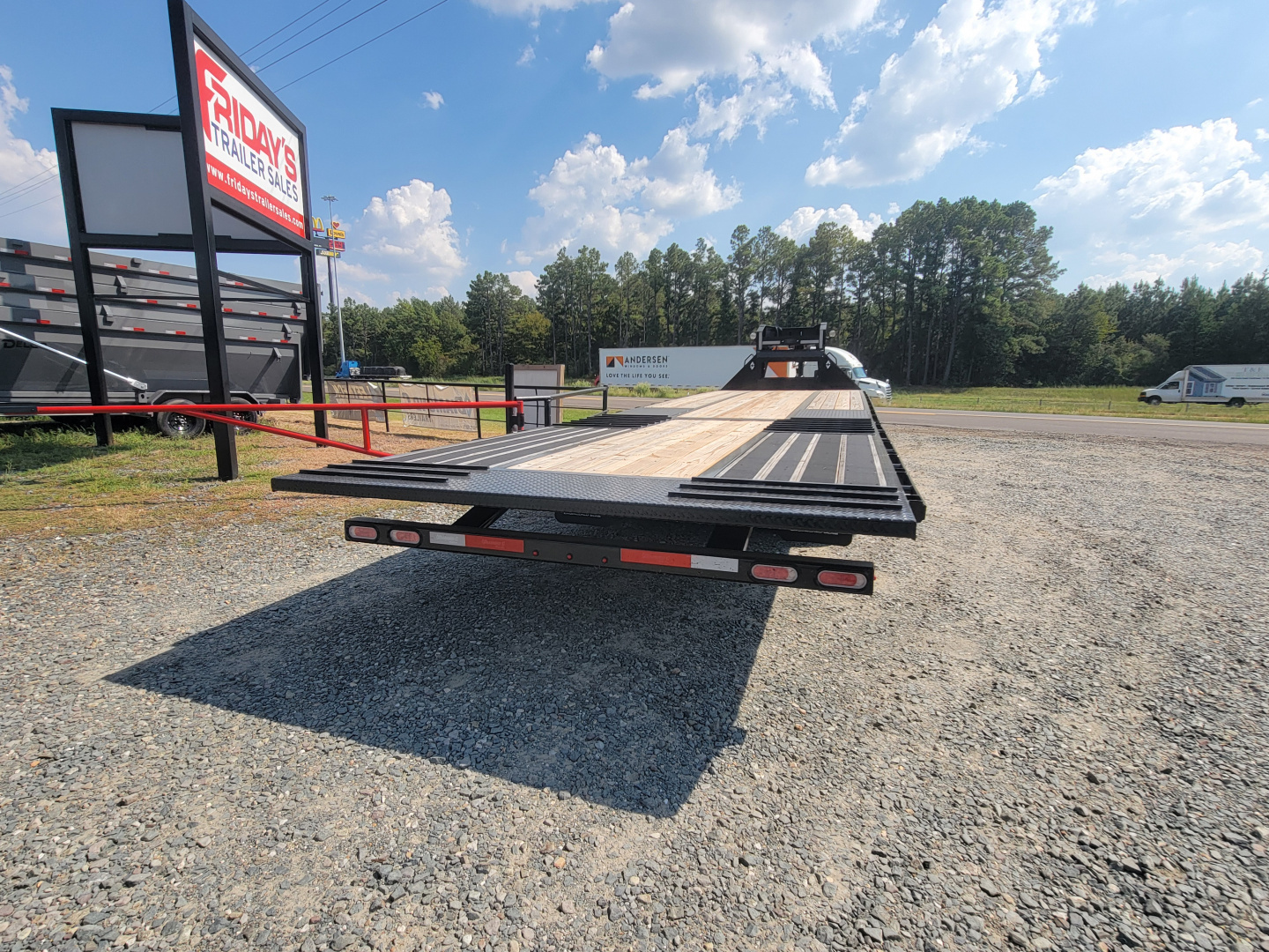 New 2025 Diamond C Trailers FMAX212 32' x 102" Hydraulic Dovetail Pacesetter Edition
