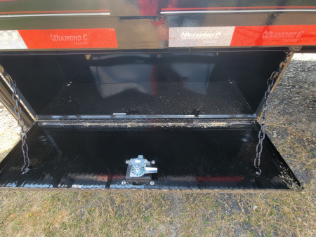 New 2025 Diamond C Trailers FMAX212 32' x 102" Hydraulic Dovetail Pacesetter Edition