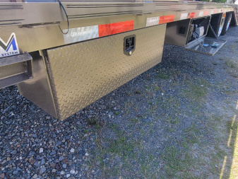 New 2025 Diamond C Trailers FMAX212 32' x 102" Hydraulic Dovetail Pacesetter Edition