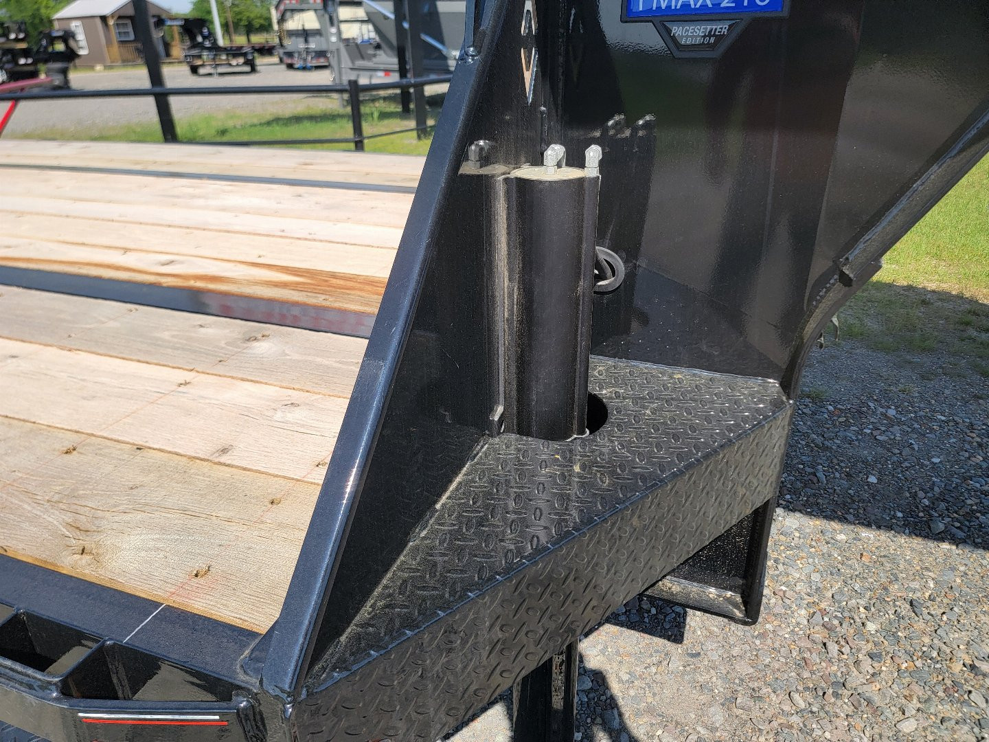 New 2025 Diamond C Trailers FMAX216 35' x 102" 40K Hydraulic Dovetail Pacesetter Edition