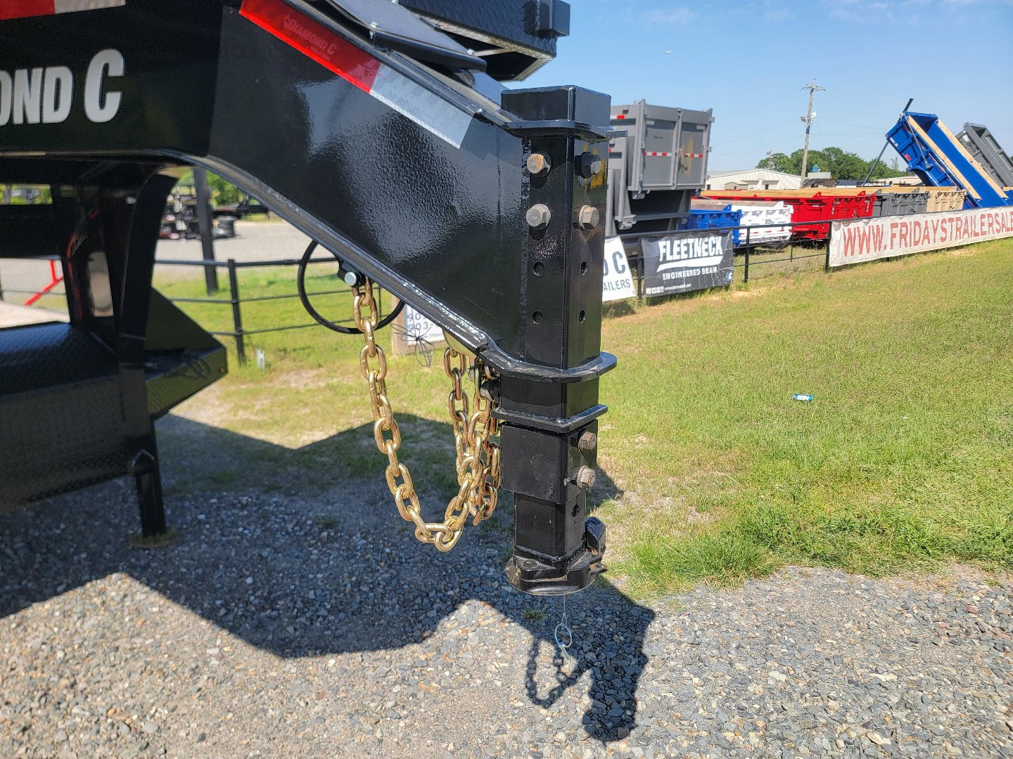 New 2025 Diamond C Trailers FMAX216 35' x 102" 40K Hydraulic Dovetail Pacesetter Edition