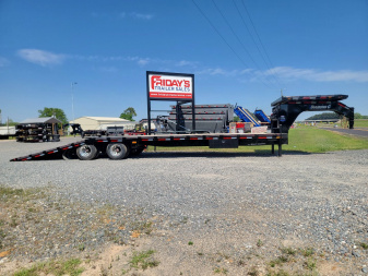 New 2025 Diamond C Trailers FMAX216 35' x 102" 40K Hydraulic Dovetail Pacesetter Edition