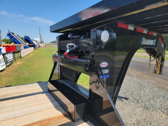 New 2025 Diamond C Trailers FMAX216 35' x 102" 40K Hydraulic Dovetail Pacesetter Edition