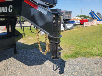 New 2025 Diamond C Trailers FMAX216 35' x 102" 40K Hydraulic Dovetail Pacesetter Edition