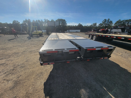 New 2025 Diamond C Trailers FMAX210 30' x 102" w/ Max Ramps