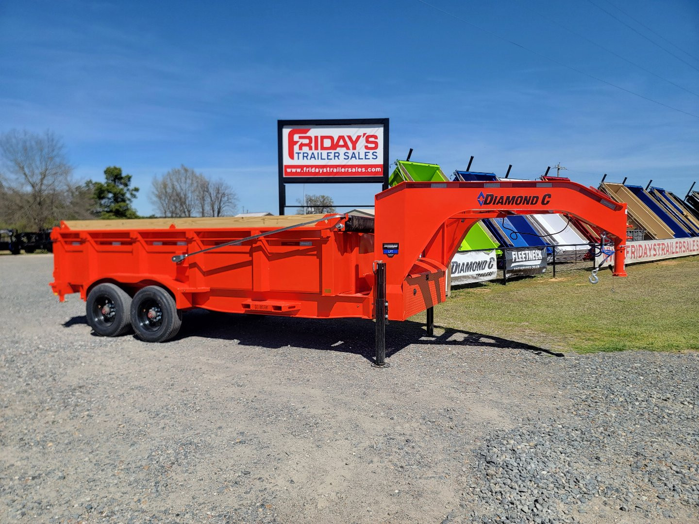 New 2025 Diamond C Trailers Lpt210 16 X 82 Gooseneck Dump Trailer