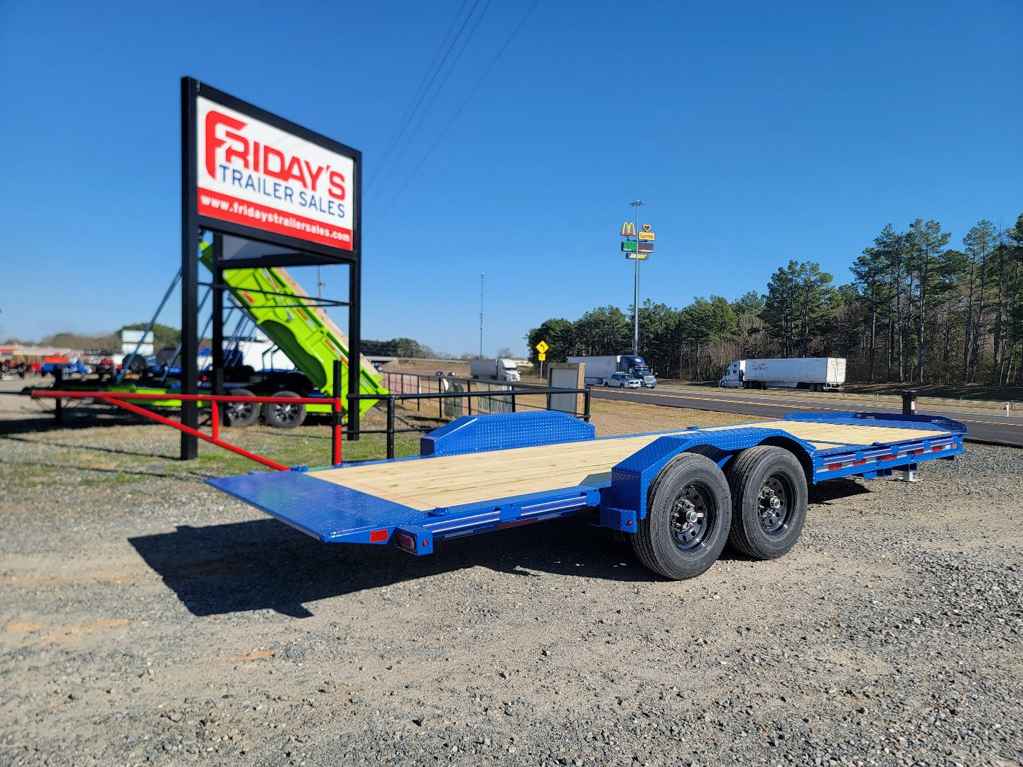 New 2025 Diamond C HDT207 22'x82" Tilt Trailer Pacesetter Edition