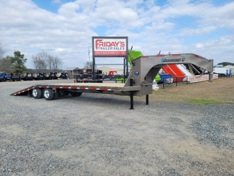 New 2025 Diamond C Trailers FMAX212 32' x 102" Hydraulic Dovetail Pacesetter Edition