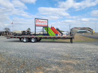 New 2025 Diamond C Trailers FMAX212 32' x 102" Hydraulic Dovetail Pacesetter Edition