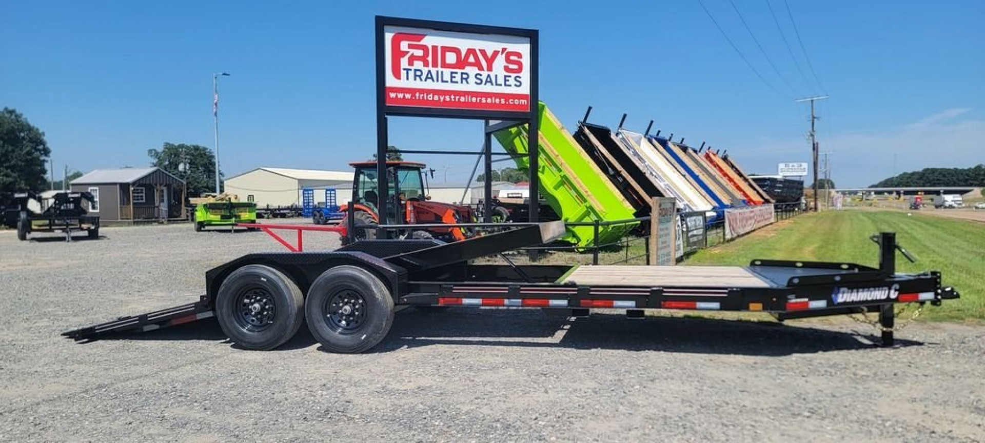 New 2024 Diamond C HDT207 22'x82" Tilt Trailer Pacesetter Edition