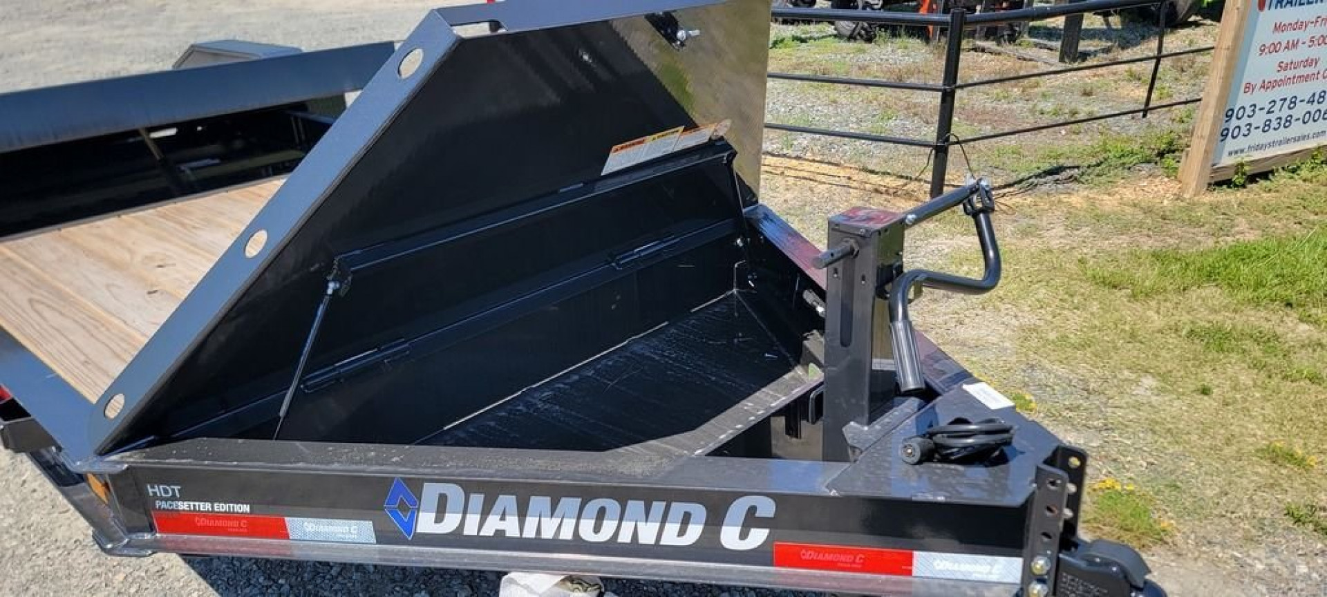 New 2024 Diamond C HDT207 22'x82" Tilt Trailer Pacesetter Edition