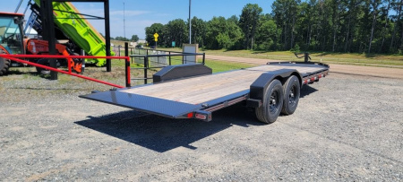 New 2024 Diamond C HDT207 22'x82" Tilt Trailer Pacesetter Edition