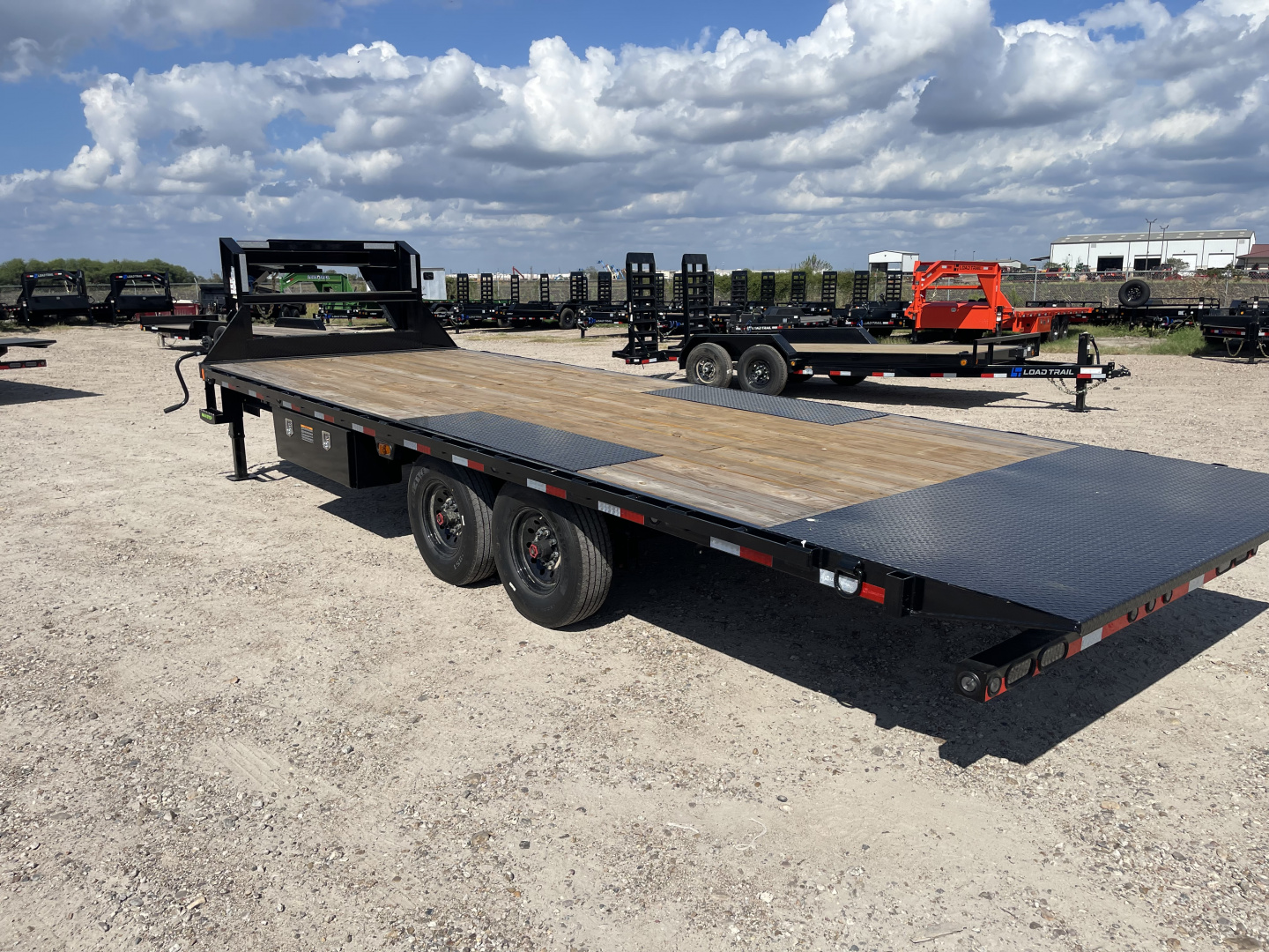 New 2025 Load Trail 24' GOOSENECK DECKOVER TILT 16K Tilt Trailer