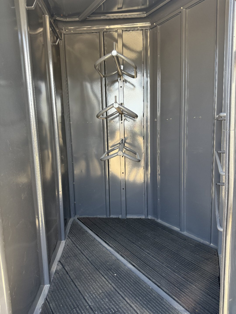 New 2025 Eagle X Trailers 16' Stock / Horse w/ Tac Room
