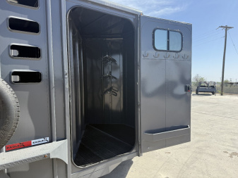 New 2025 Eagle X Trailers 16' Stock / Horse w/ Tac Room