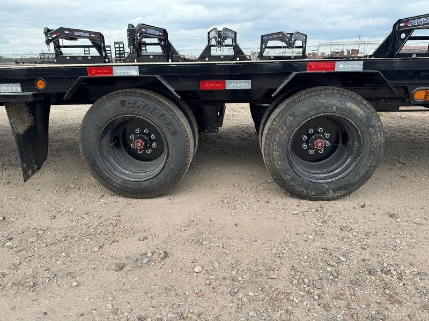 New Load Trail 40' Gooseneck Max Ramps Air Ride 25.9K