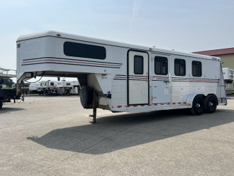 Used 2002 Gore Trailers 3 Horse Slant Load Horse Trailer