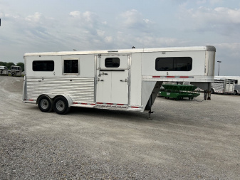 Used 2017 Adam 2+1 Horse Trailer