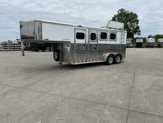 Used 2018 Sundowner Trailers 3 Horse Slant Load Horse Trailer
