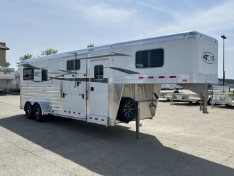 New 2026 4-Star Trailers 2+1 Horse Trailer