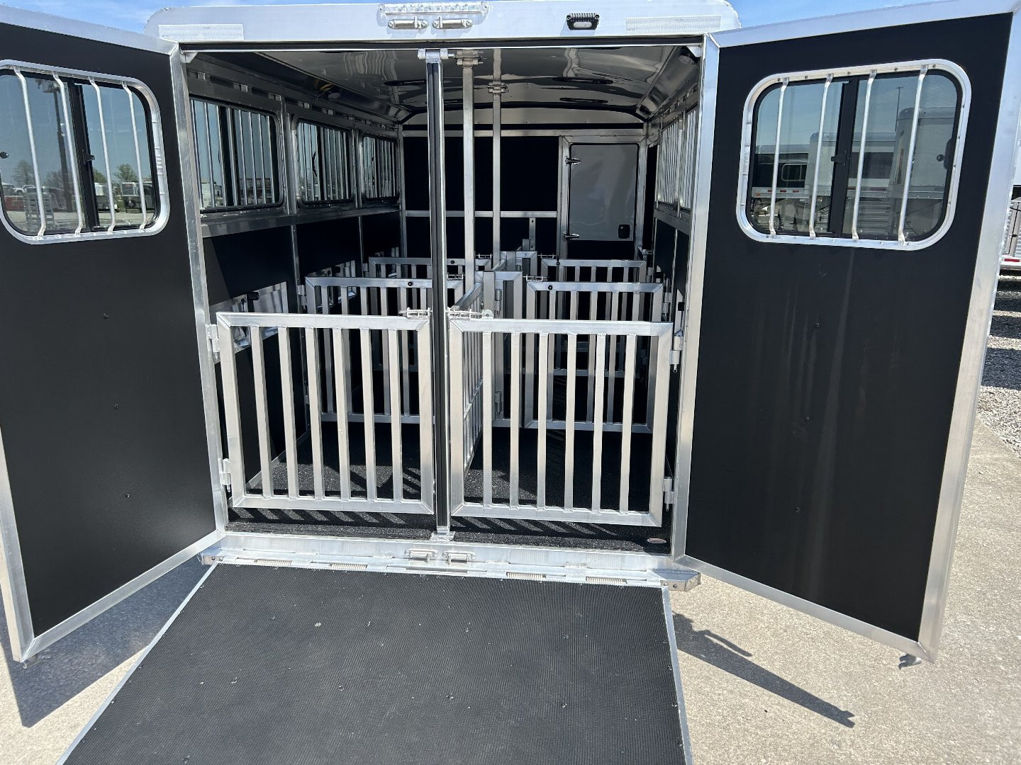 New 2025 Shadow 6 Pen Show Stock Trailer