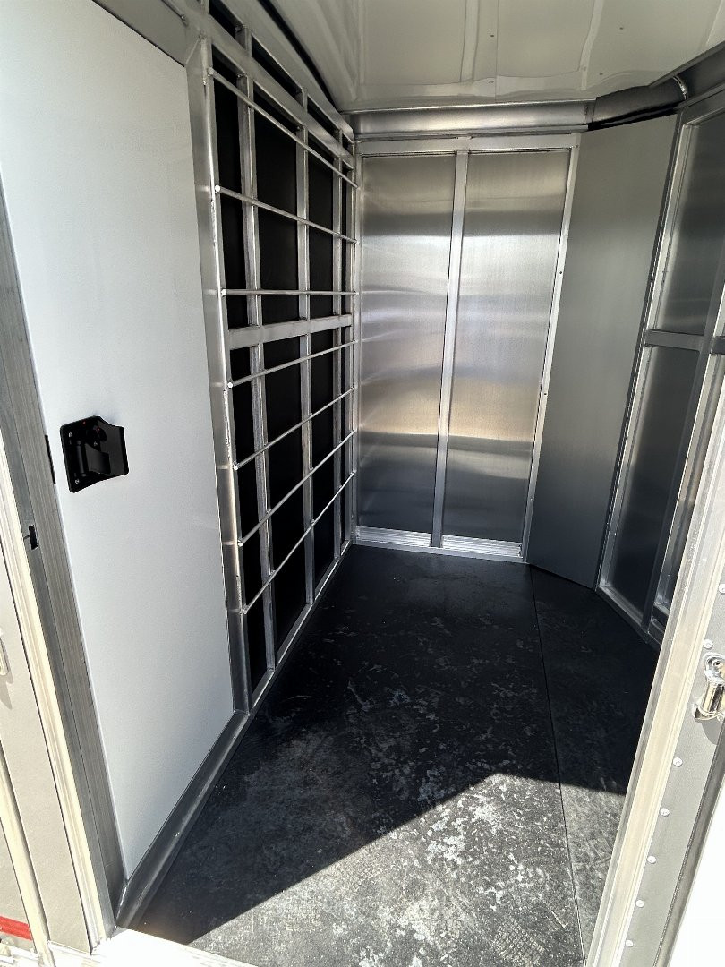 New 2025 Shadow 6 Pen Show Stock Trailer