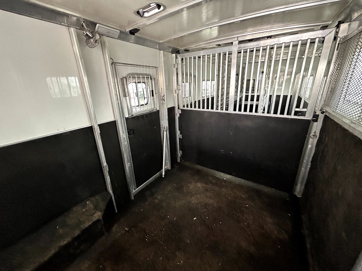 Used 2022 Cimarron Trailers 6/8 horse head to head Horse Trailer