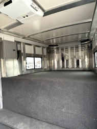 Used 2022 Cimarron Trailers 6/8 horse head to head Horse Trailer