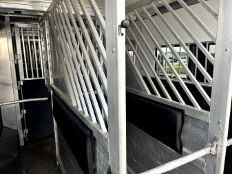 Used 2022 Cimarron Trailers 6/8 horse head to head Horse Trailer