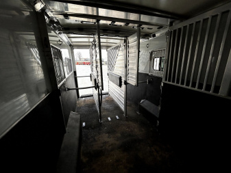 Used 2022 Cimarron Trailers 6/8 horse head to head Horse Trailer