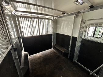 Used 2022 Cimarron Trailers 6/8 horse head to head Horse Trailer