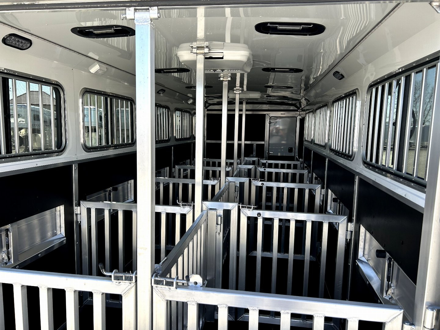 New 2025 Shadow 10 Pen Supreme Show Stock Trailer