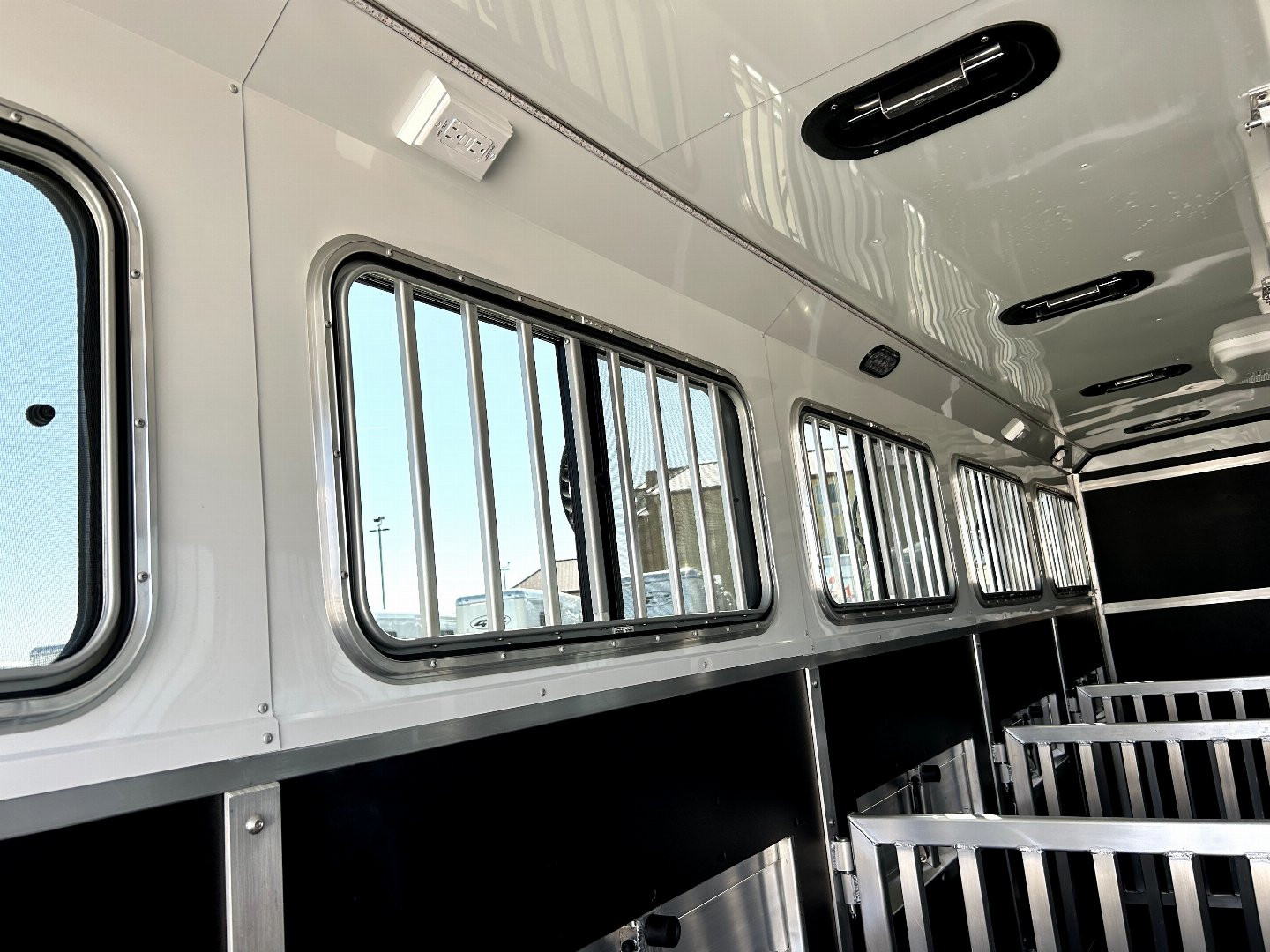 New 2025 Shadow 10 Pen Supreme Show Stock Trailer