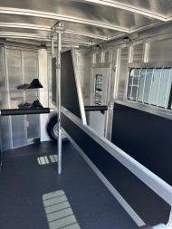 New 2025 Shadow Trailers 2 Horse Straight Load Horse Trailer