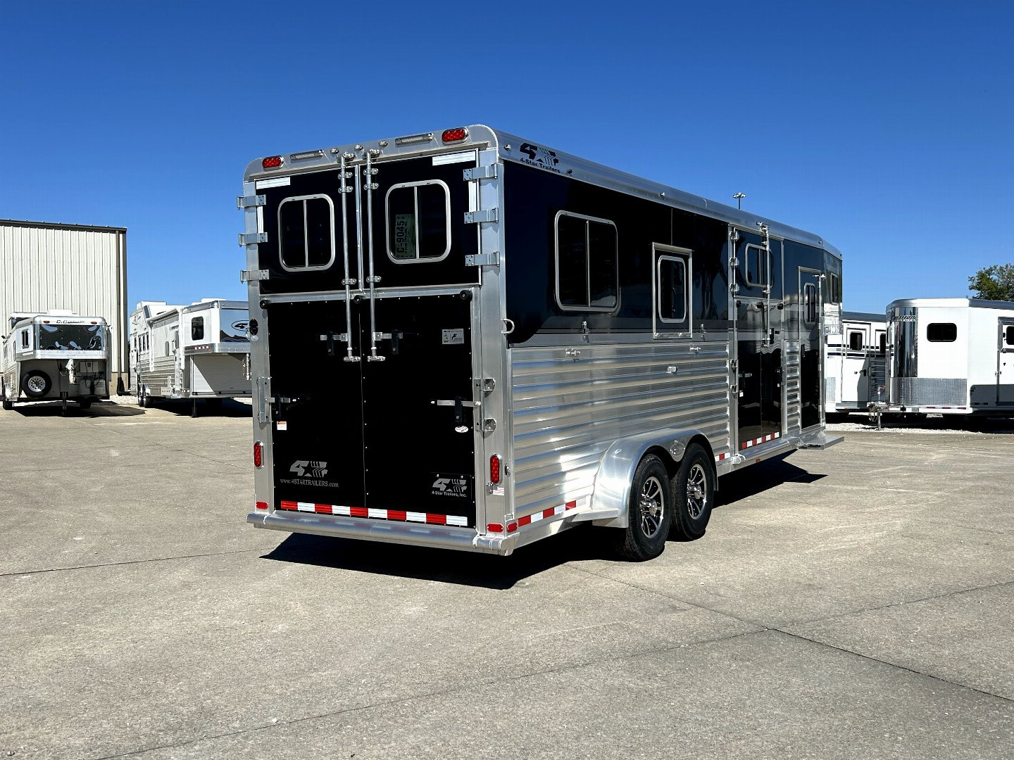 New 2024 4-Star Trailers 2+1 Horse Trailer