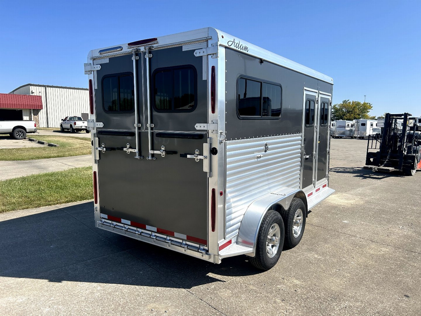 New 2024 Adam 2 horse straight load Horse Trailer